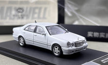 Load image into Gallery viewer, Maxwell 1:64 White E320 W210 Classic Sedan Sports Model Diecast Metal Car New Collection
