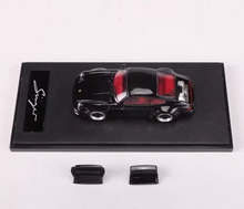 Load image into Gallery viewer, RM 1:64 Black 930 Singer Turbo Classic Sports Model Diecast Metal Car New