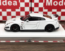 Load image into Gallery viewer, MI 1:64 White Mines Skyline GTR R35 Sports Model Diecast Resin Car BN