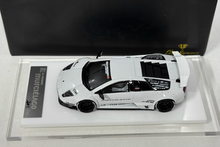 Load image into Gallery viewer, Onemodel 1:64 White LP670-4 Murcielago LB Model Diecast Resin Car New Collection