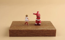 Load image into Gallery viewer, 1:64 Painted Figure Model Miniature Resin Diorama Sand Santa Gift Girl Christmas