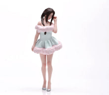 Load image into Gallery viewer, 1:24 Painted Figure Model Miniature Resin Diorama Blue Puff Skirt Pretty Girl