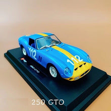 Load image into Gallery viewer, Bburago 1:24 250 GTO Classic Racing Sports Model Toy Diecast Metal Car BN