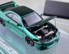 Load image into Gallery viewer, FH 1:64 Green Carbon Skyline GTR R33 Racing Sports Model Diecast Metal Car New Collection