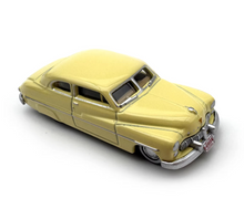 Load image into Gallery viewer, 1:87 Yellow 1949 Mercury Eight Coupe Classic Sport Model Diecast Metal Car New Collection