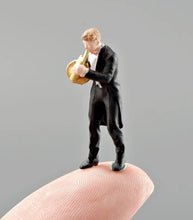 Load image into Gallery viewer, 1:64 Painted Figure Mini Model Miniature Resin Diorama Sand Saxophone Horn Man New Collection