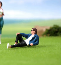 Load image into Gallery viewer, 1:24 Painted Figure Model Miniature Resin Diorama Sand Half Lying Sunglasses Man