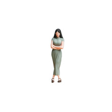 Load image into Gallery viewer, 1:64 Painted Figure Model Miniature Resin Diorama Toy Sand Green Qipao Lady Girl