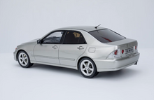Load image into Gallery viewer, Otto 1:18 JDM Silver IS200 Sedan Sports Model Diecast Resin Car New