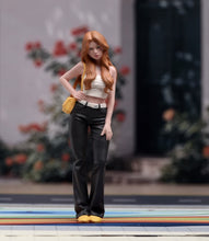 Load image into Gallery viewer, 1:24 Painted Figure Model Miniature Resin Diorama Brown Curly Hair Lady Woman