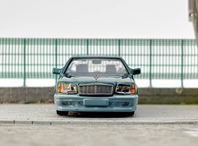 Load image into Gallery viewer, SW 1:64 Green S600 W140 VIP Sedan Sports Model Diecast Metal Car New Collection