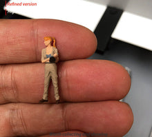 Load image into Gallery viewer, 1:64 Painted Figure Mini Model Miniature Resin Diorama Garage Repair Lady Girl