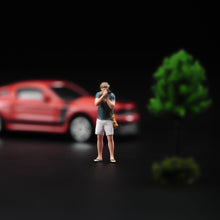 Load image into Gallery viewer, 1:64 Painted Figure Model Miniature Resin Diorama Sand Photographer Camera Man New