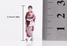 Load image into Gallery viewer, 1:64 Painted Figure Model Miniature Resin Sand Japanese Kimono Woman Walking
