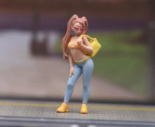 Load image into Gallery viewer, 1:64 Painted Figure Model Miniature Resin Sand Diorama Pretty Girl Trendy Look