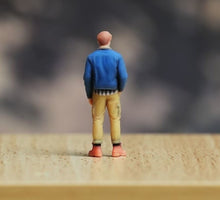 Load image into Gallery viewer, 1:64 Painted Figure Model Miniature Resin Diorama Sand Denim Casual Man Boy Toy