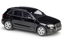 Load image into Gallery viewer, WELLY 1:24 Q5 Quattro SUV Sports Model Diecast Metal Car Display