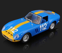Load image into Gallery viewer, Bburago 1:24 250 GTO Classic Racing Sports Model Toy Diecast Metal Car BN
