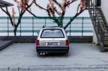 Load image into Gallery viewer, Mortal 1:64 Silver Gold Rim S124 E300 Wagon Roof Bike Model Diecast Metal Car