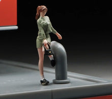 Load image into Gallery viewer, 1:64 Painted Figure Mini Model Miniature Resin Diorama Sand Green Dress Girl Toy New