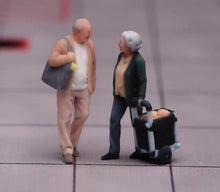 Load image into Gallery viewer, 1:64 Painted Figure Model Miniature Resin Diorama Toy Sand Aged Elderly Couple