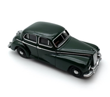 Load image into Gallery viewer, 1:76 Green Humber Hawk MK4 IV Classic Vintage Model Diecast Metal Car Box New Collection