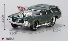 Load image into Gallery viewer, Maisto 1:64 1970 Vista Cruiser Wagon Sports Model Toy Diecast Metal Car BN