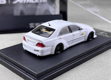 Load image into Gallery viewer, Star 1:64 White Crown S180 Athlete LB VIP Sedan Model Diecast Metal Car New Collection