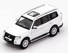 Load image into Gallery viewer, Shadow 1:64 White Pajero V97 ORV SUV Off Sports Model Diecast Metal Car New Collecction