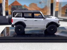 Load image into Gallery viewer, Shadow 1:64 White Bronco ORV SUV 4 Doors Sports Model Diecast Metal Car New Collection