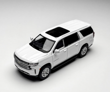 Load image into Gallery viewer, Masdi 1:64 White Suburban Full Size SUV Sports Model Diecast Metal Car New Collection