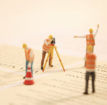 Load image into Gallery viewer, 1:64 Painted Figure Mini Model Miniature Resin Diorama Sand Mapping Personnel New