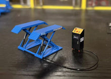 Load image into Gallery viewer, 1:64 Painted Figure Model Miniature Resin Sand Scissor Lift Lifting Machine Toy Collection