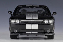 Load image into Gallery viewer, WELLY 1:24 2012 SRT Muscle Racing Sports Model Diecast Metal Car Display