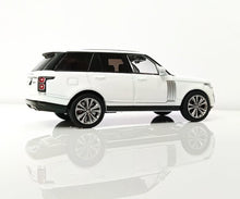 Load image into Gallery viewer, Masdi 1:64 2020 White Range Rover SUV ORV Sports Model Diecast Metal Car BN