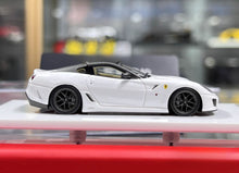 Load image into Gallery viewer, DMH 1:64 White 599 GTO Racing Sports Model Diecast Resin Car New Collection