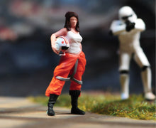 Load image into Gallery viewer, 1:64 Painted Figure Model Miniature Resin Diorama Toy Sand Lady Pilot Woman Cool