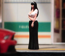Load image into Gallery viewer, 1:64 Painted Figure Model Miniature Resin Diorama Sand Model Beauty Sexy Girl New Collection