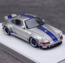Load image into Gallery viewer, Zincit 1:64 Silver Blue 911 964 Singer DLS Sports Model Diecast Metal Car New Collection