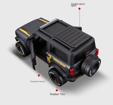 Load image into Gallery viewer, Maisto 1:24 2021 FORD Bronco Badlands SUV Off Road Sports Model Diecast Metal Car