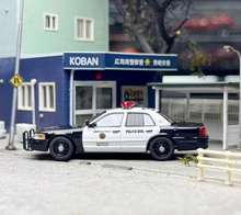 Load image into Gallery viewer, Rollin 1:64 SDPD K9 Police Dog CV CROWN VICTORIA Model Diecast Metal Car BN