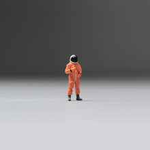 Load image into Gallery viewer, 1:64 Painted Unpainted Figure Model Miniature Resin Diorama Space Suit Astronaut New