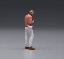 Load image into Gallery viewer, 1:64 Painted Figure Model Miniature Resin Man Walking Playing with Mobile New