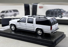 Load image into Gallery viewer, Bliss 1:64 White Suburban GMT400 SUV Sports Model Diecast Metal Car New Collection
