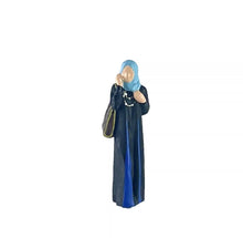 Load image into Gallery viewer, 1:64 Painted Figure Model Miniature Resin Diorama Sand Qatar Robe Man Lady Toy