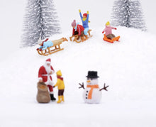 Load image into Gallery viewer, 1:64 Painted Figure Model Miniature Resin Diorama Sand Santa Christmas Kids Toy