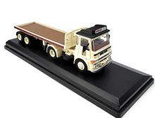 Load image into Gallery viewer, 1:76 LV Fladbed Trailer Truck Classic Model Diecast Metal Car New Collection