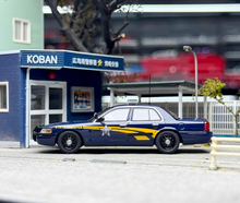 Load image into Gallery viewer, Rollin 1:64 Oregon Police OSP CV CROWN VICTORIA Model Diecast Metal Car New Collection