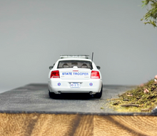 Load image into Gallery viewer, Rollin 1:64 White 2008 Charger Arkansas ASP Police Model Diecast Metal Car New Collection