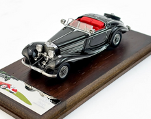 Load image into Gallery viewer, Liberty 1:64 Black 500K Vintage Convertible Sports Model Diecast Metal Car New Collection